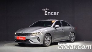 Kia K5 Signature 2021 года из Южной Кореи