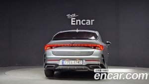 Kia K5 Signature 2021 года из Южной Кореи