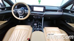 Kia K5 Signature 2021 года из Южной Кореи