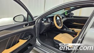 Kia K5 Signature 2021 года из Южной Кореи
