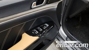 Kia K5 Signature 2021 года из Южной Кореи