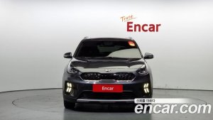 Kia Niro 1.6 HEV 2020 года из Южной Кореи