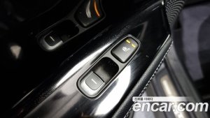 Kia Niro 1.6 HEV 2020 года из Южной Кореи