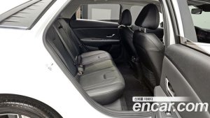 Hyundai AVANTE 1.6 2021 года из Южной Кореи