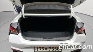 Hyundai AVANTE 1.6 2021 года из Южной Кореи