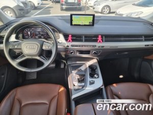 Audi Q7 45 TFSI 4WD 2019 года из Южной Кореи
