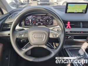 Audi Q7 45 TFSI 4WD 2019 года из Южной Кореи