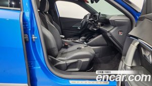 Peugeot 2008 1.5 BlueHDi GT Line 2021 года из Южной Кореи