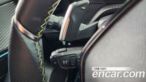 Peugeot 2008 1.5 BlueHDi GT Line 2021 года из Южной Кореи