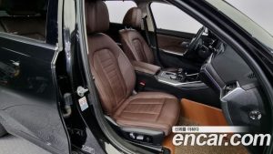 BMW 3-Series 320i Touring Luxury 2021 года из Южной Кореи