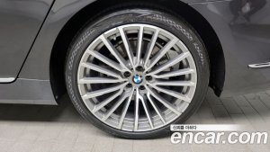 BMW 7-Series 730d xDrive Design Pure Excellence 2020 года из Южной Кореи