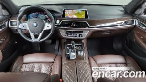 BMW 7-Series 730d xDrive Design Pure Excellence 2020 года из Южной Кореи