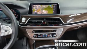 BMW 7-Series 730d xDrive Design Pure Excellence 2020 года из Южной Кореи
