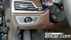 BMW 7-Series 730d xDrive Design Pure Excellence 2020 года из Южной Кореи