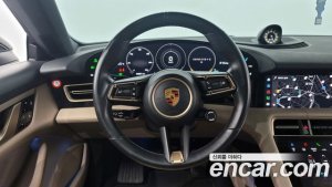 Porsche Taycan 4S 2021 года из Южной Кореи