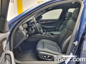 BMW 5-Series 520i M Sport 2021 года из Южной Кореи