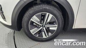 Kia Niro 1.6 HEV 2020 года из Южной Кореи