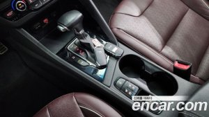Kia Niro 1.6 HEV 2020 года из Южной Кореи