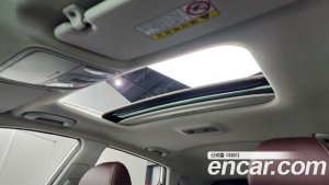 Kia Niro 1.6 HEV 2020 года из Южной Кореи