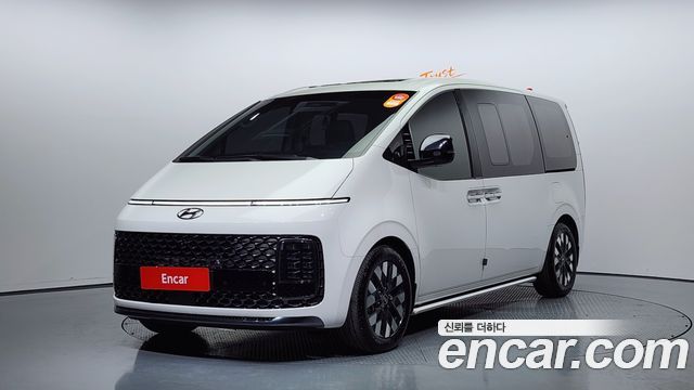 Hyundai Staria 4WD Lounge 9-Seater 2022 года из Кореи