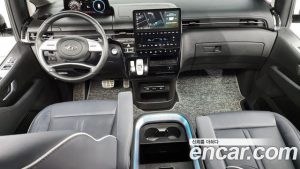 Hyundai Staria 4WD Lounge 9-Seater 2022 года из Южной Кореи