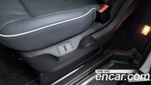 Hyundai Staria 4WD Lounge 9-Seater 2022 года из Южной Кореи