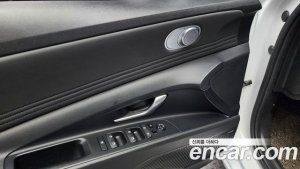 Hyundai AVANTE 1.6 2021 года из Южной Кореи