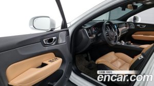 Volvo XC60 B5 Inscription 2021 года из Южной Кореи
