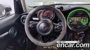 Mini Cooper 5Door HIGH 2020 года из Южной Кореи