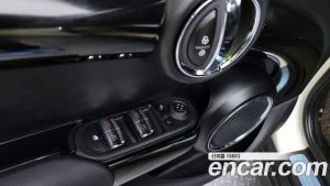 Mini Cooper 5Door HIGH 2020 года из Южной Кореи