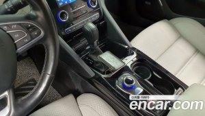 Renault-KoreaSamsung SM6 2.0 GDe Premiere 2020 года из Южной Кореи