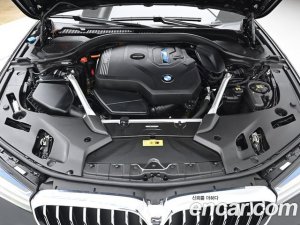 BMW 5-Series 530e Luxury 2021 года из Южной Кореи