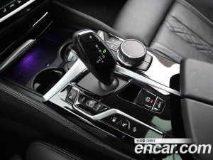 BMW 5-Series 530e Luxury 2021 года из Южной Кореи
