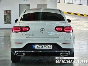 Mercedes-Benz GLC-Class GLC300e 4MATIC Coupe 2021 года из Южной Кореи