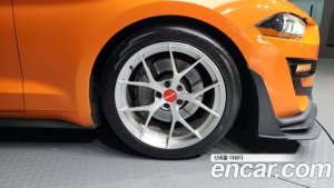 Ford Mustang Coupe 2020 года из Южной Кореи