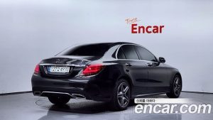 Mercedes-Benz C-Class C200 AMG Line 2021 года из Южной Кореи
