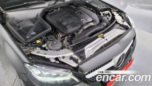 Mercedes-Benz C-Class C200 AMG Line 2021 года из Южной Кореи