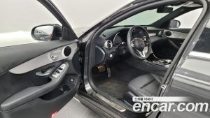 Mercedes-Benz C-Class C200 AMG Line 2021 года из Южной Кореи