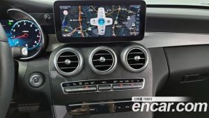 Mercedes-Benz C-Class C200 AMG Line 2021 года из Южной Кореи