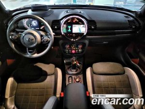 Mini Clubman JCW 2021 года из Южной Кореи