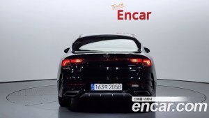 Kia K5 2021 года из Южной Кореи