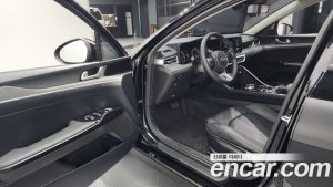 Kia K5 2021 года из Южной Кореи