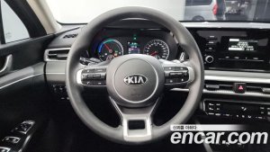 Kia K5 2021 года из Южной Кореи