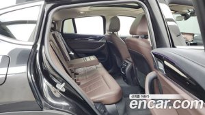 BMW X4 xDrive20d xLine 2021 года из Южной Кореи