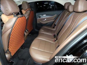 Mercedes-Benz E-Class E220d Avantgarde 2020 года из Южной Кореи