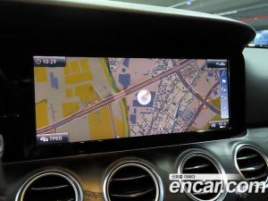 Mercedes-Benz E-Class E220d Avantgarde 2020 года из Южной Кореи