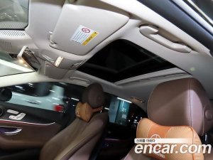 Mercedes-Benz E-Class E220d Avantgarde 2020 года из Южной Кореи