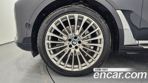 BMW X7 xDrive 40i Design Pure Excellence 6인승 2020 года из Южной Кореи