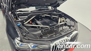 BMW X7 xDrive 40i Design Pure Excellence 6인승 2020 года из Южной Кореи