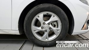 Hyundai AVANTE 1.6 2021 года из Южной Кореи